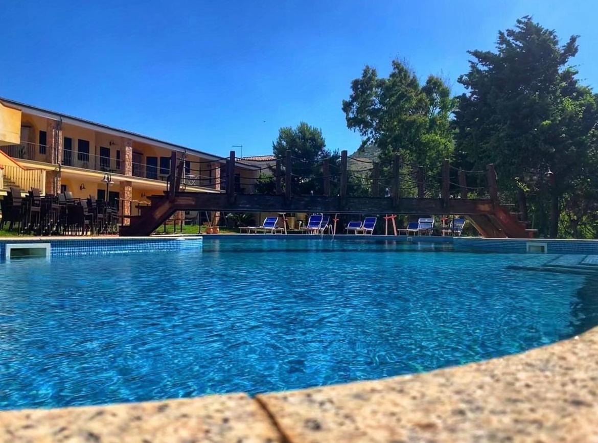 ואלדוריה Hotel La Ciaccia מראה חיצוני תמונה