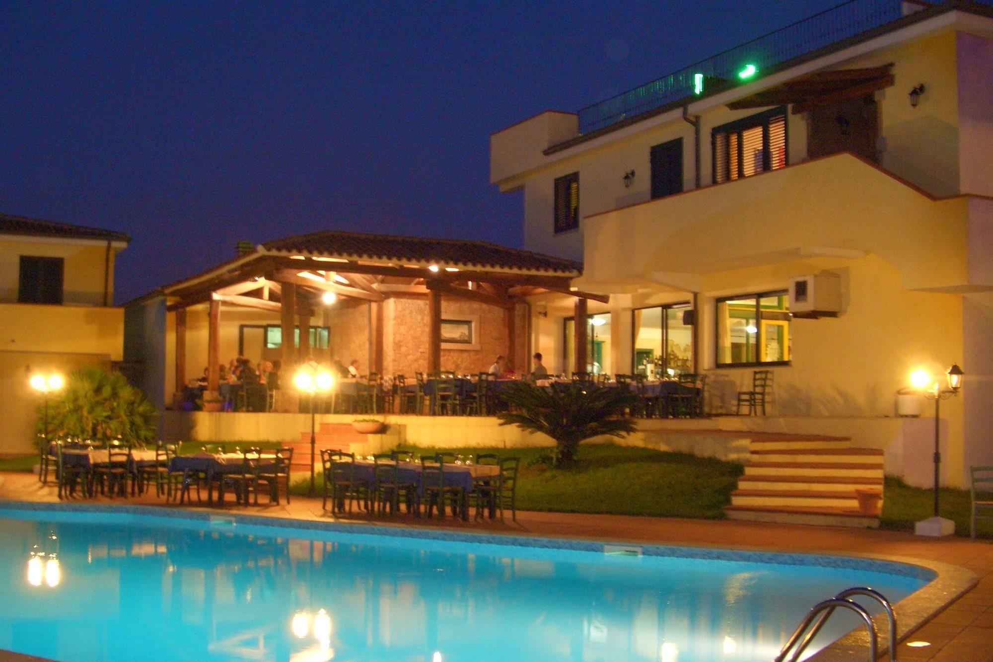 ואלדוריה Hotel La Ciaccia מראה חיצוני תמונה